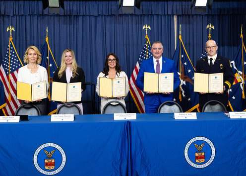 NAW2025 - 03 - HERO-DOL